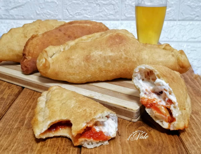 Provola, pomodoro e pepe