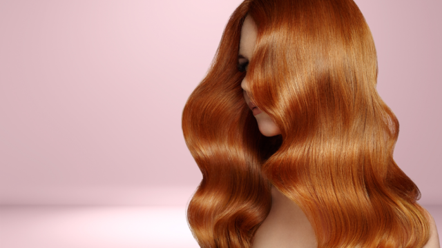 Rinnova il Look con Pacchetto Colore, Taglio e Piega