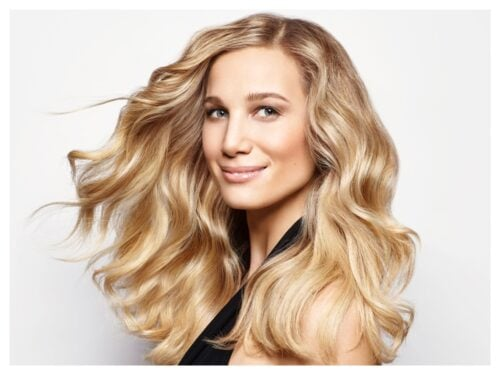 Nuova luce per tuoi capelli: Pacchetto Schiariture, Colore, ...