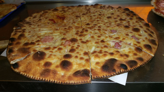 Cotto funghi e mozzarella 